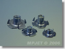 Nakrętki rowkowe M4 - 10 szt.