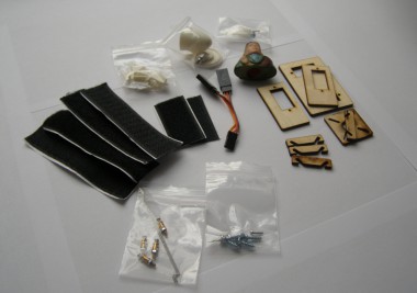 Inne akcesoria Sky-Surfer (przesłony, pilot, rzep, kabel Y, stożek, biżuteria)